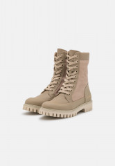 Tommy Hilfiger CASUAL LACE UP BOOT Lace-up ankle boots beige CASUAL LACE UP BOOT Ботильоны на шнуровке бежевый