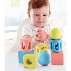 HAPE Geometrisches Rassel-Trio Геометрическое трио погремушек