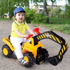 COSTWAY Bagger Sitzbagger inkl. Stein  Helm mit Horn Bagger Sitzbagger, включая каменный шлем с рогом