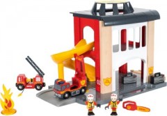 BRIO Grosse Feuerwehrstation mit Einsatzfahrzeug Большая пожарная часть с машиной скорой помощи