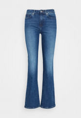 Tommy Hilfiger BOOTCUT  PATY Flared Jeans paty BOOTCUT PATY Расклешенные джинсы пати