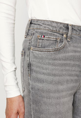 Tommy Hilfiger GRAMERCY TAPERED  Jeans Skinny Fit zigi GRAMERCY TAPERED Джинсы скинни Зиги