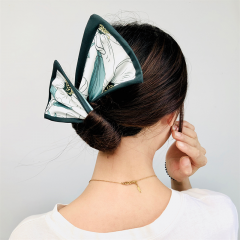 SOHO Lily Haar Twister / Deft Bun Maker Beige Lily Hair Twister / Ловкий производитель булочек