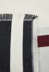 Tommy Hilfiger FEMININE LARGE SQUARE Foulard ecru/corporate mix ЖЕНСКИЙ БОЛЬШОЙ КВАДРАТ платок экрю/корпоративный микс