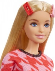Mattel Barbie Fashionistas Puppe im Hahnentritt-Top\/ Rock Кукла Barbie fashionistas в топе/юбке в ломаную клетку