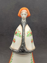 Статуэтка винтажная Aquincum "Венгерская женщина в национальном костюме", Будапешт, ручная роспись, фарфор, 20 х 10 см, Венгрия, 1950-60гг.