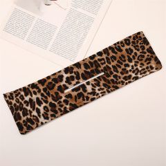 SOHO Lily Haar Twister / Deft Bun Maker Leopard Lily Hair Twister / Ловкий производитель булочек