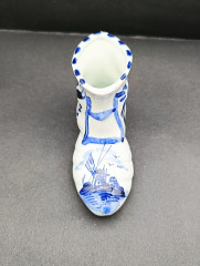 Статуэтка винтажная Delft Blue &quot;Голландский сапог&quot; с цветочным декором и мельницей, ручная роспись, фарфор, 11 х 7 см, Голландия, 1960-70гг.