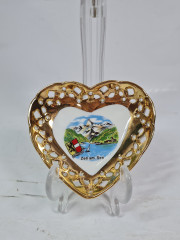 Тарелка декоративная винтажная RZ Austria в форме сердца с изображением Целль-ам-Зее, позолоченный ободок, фарфор, 10 х 9 см, Австрия, 1960-70гг.