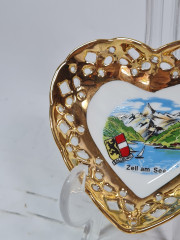 Тарелка декоративная винтажная RZ Austria в форме сердца с изображением Целль-ам-Зее, позолоченный ободок, фарфор, 10 х 9 см, Австрия, 1960-70гг.
