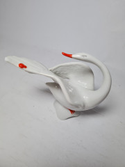 ARPO Curtea de Arges Фарфоровая фигурка &quot;Лебедь с оранжевым клювом&quot;, 10,5см x 11см, Румыния, 1960-70гг.