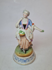 Набор статуэток винтажных "Дама в разноцветном платье" и "Мужчина в ярком сюртуке", фарфор, 2 шт., 22 x 11 см, Германия, 1960-70гг.