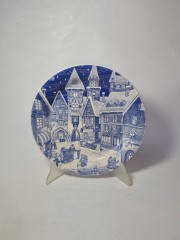 Тарелка декоративная винтажная Ironstone &quot;Рождественский вечер&quot;, коллекционная, фарфор, 24 см, Англия, 1960-70гг.