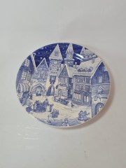 Тарелка декоративная винтажная Ironstone &quot;Рождественский вечер&quot;, коллекционная, фарфор, 24 см, Англия, 1960-70гг.
