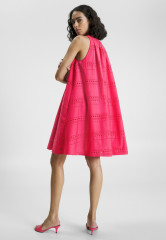 Tommy Hilfiger BRODERIE ANGLAISE FIT AND FLARE Day dress bright cerise pink BRODERIE ANGLAISE FIT AND FLARE Повседневное платье ярко-вишнево-розовый