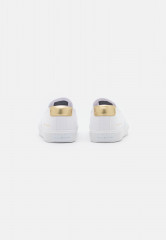 Tommy Hilfiger ESSENTIAL  Slip-ons white ESSENTIAL слипоны белый