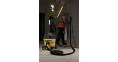 DEWALT DEWALT Nass-/Trockensauger DWV 902M gelb  gelb Пылесос для сухой и влажной уборки DEWALT DWV 902M желтый