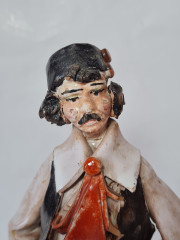 Статуэтка винтажная Termine Sciacca "Мужчина в национальном костюме со скатертью в руке", фарфор, 28 см, Германия, 1960-70гг.