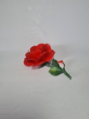 Статуэтка винтажная большая Capodimonte "Алая роза с листочками и бутоном", фарфор, 10 х 20 см, Италия, 1960-70гг.