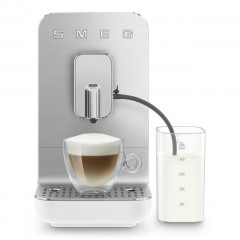 Smeg Smeg Espressomaschine BCC13WHMEU Kaffeevollautomaten mit Milchfunktion  Эспрессо-машина Smeg BCC13WHMEU полностью автоматическая кофемашина с функцией молока