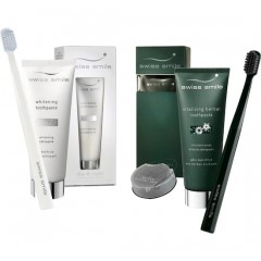 Swiss Smile Day &amp; Night Dental Beauty Kit Набор уход за зубами День и Ночь Зубная паста отбеливающая 75 ml + Зубная щетка белая + Зубная паста с травами 75 ml + Зубная щетка черная + Вощеная нить для зубов, 1 набор