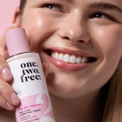one.two.free! AHA + PHA Clarifying Toner  AHA + PHA очищающие тоники