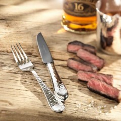 Robbe & Berking Robbe & Berking Martele - 925 Sterling Silber Grillset Frozen Black 8-tlg. Robbe & Berking Martele - Набор для гриля из стерлингового серебра 925 пробы Frozen Black, 8 предметов.