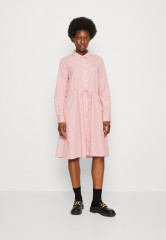 Tommy Hilfiger ITHAKA KNEE SHIRT DRESS  Shirt dress red ПЛАТЬЕ-РУБАШКА ITHACA KNEE SHIRT DRESS Платье-рубашка красный