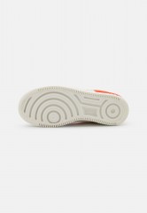 Nike Sportswear W AF1 SHADOW Sneaker low sail/university blue/game royal/rush orange/vivid sulfur/pearl white W AF1 SHADOW Низкие кроссовки женские парус/университетский синий/игровой королевский/яркий оранжевый/ярко-серный/жемчужно-белый