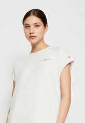 Tommy Hilfiger 1985 MINI CORPLOGO Day dress weathered white 1985 MINI CORP LOGO Повседневное платье выветрившийся белый
