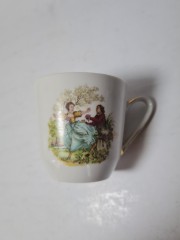 Bareuther Waldsassen Bavaria Чайная чашка с позолоченной ручкой &quot;Признание в любви&quot;, 7см x 5.5см, Германия, 1960-70гг.