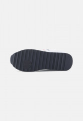 Tommy Hilfiger ESSENTIAL WEBBING RUNNER Trainers white ESSENTIAL WEBBING RUNNER — Кроссовки белый