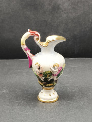 Ваза-кувшин винтажная малая Capodimonte &quot;Санремо&quot;, фарфор, 11 х 6.5 см, Италия, 1960-70гг.
