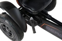 BERG Go-Kart mit XL-Rahmen Black Edition Schwarz mit Dreigangschaltung ab 5 Jahren Карт с рамой XL Black Edition Black с трехступенчатой ??коробкой передач от 5 лет
