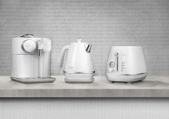 De'Longhi De'Longhi Wasserkocher Distinta Moments, KBIN 2001.W – Sunshine White, 1,7 l, 2000 W  Чайник De&amp;#39;Longhi Distinta Moments, KBIN 2001.W Sunshine White, 1,7 л, 2000 Вт