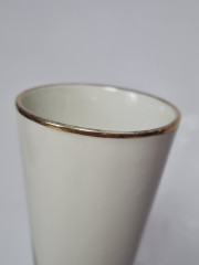 Bavaria Белая фарфоровая ваза с цветочным декором, 19,5 x 7,5 см, Германия, 1960-70гг.