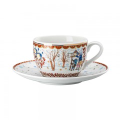 Hutschenreuther Hutschenreuther Jahresartikel Weihnachten 2021 Cappuccinotasse 0,22 L mit Untertasse 16 cm 'Weihnachtsgaben' 2-tlg. Ежегодная статья Hutschenreuther Рождество 2021 чашка для капучино 0,22 л с блюдцем 16 см &quot;Рождественские подарки&quot; 2 шт.