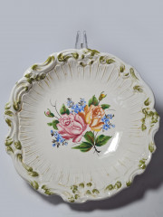 Bassano Italy im Still Круглое блюдо с фактурным краем &quot;Розы и незабудки&quot;, 25 x 7см, Италия, 1960-70гг.