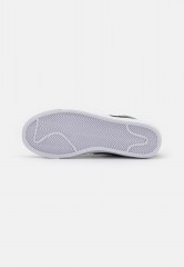 Nike Sportswear BLAZER MID 77 Sneaker high black/white BLAZER MID 77 Высокие кроссовки женские черно-белый