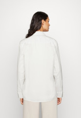 Tommy Hilfiger REGULAR Button-down blouse optic white REGULAR Блузка на пуговицах оптический белый