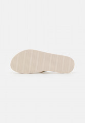 Tommy Hilfiger T-bar sandals feather white сандалии с Т-образной перемычкой перо белое