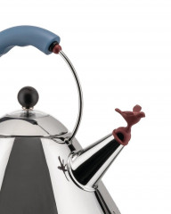 Alessi Alessi Wasserkocher MG32 AZ Wasserkocher, hellblau  Чайник Alessi MG32 AZ Чайник, голубой