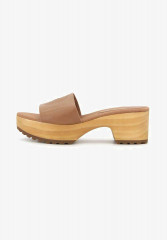 Tommy Hilfiger Clogs gu summer cognac засоряет гу летний коньяк