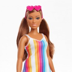 Mattel Barbie Loves Puppe im Regenbogen-Streifen Kleid Кукла Barbie Loves в платье в радужную полоску
