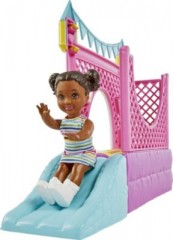 Mattel Barbie Skipper Babysitters Inc. Hupfburg-Spielset mit Puppen und Zubehor Надувной замок Barbie Skipper Babysitters Inc. с куклами и аксессуарами