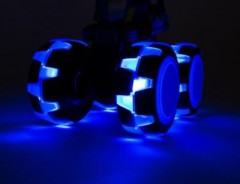 TOMY Optimus Prime mit leuchtenden Radern Оптимус Прайм со светящимися колесами