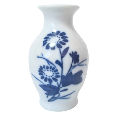Kwangdong Винтажная белая ваза в китайском стиле "Синие цветы", 7см x 4см, Китай, 1960-70гг.