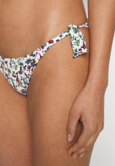 Tommy Hilfiger SIDE TIE Bikini bottoms white SIDE TIE Плавки бикини белый