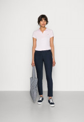 Tommy Hilfiger HERITAGE SLIM FIT PANTS Trousers midnight БРЮКИ ОБЛЕГАЮЩЕГО КРОЯ HERITAGE Брюки полночь