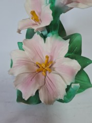 Статуэтка винтажная Capodimonte "Розовые цветы" среднего размера, фарфор, 15 х 15 см, Италия, 1960-70гг.